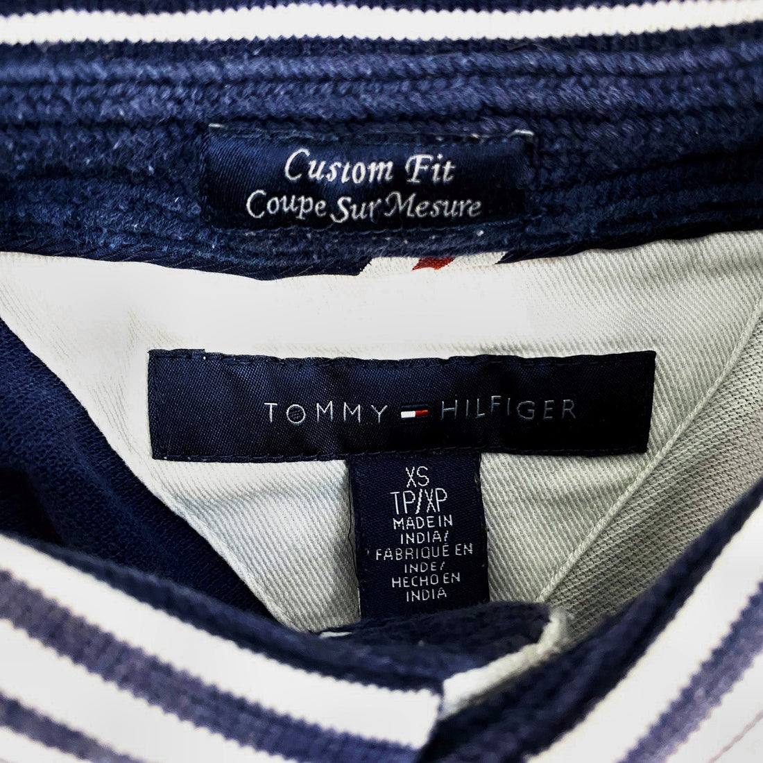 Polo Tommy Hilfiger "Color-Block #8" Azul Marino y Blanco