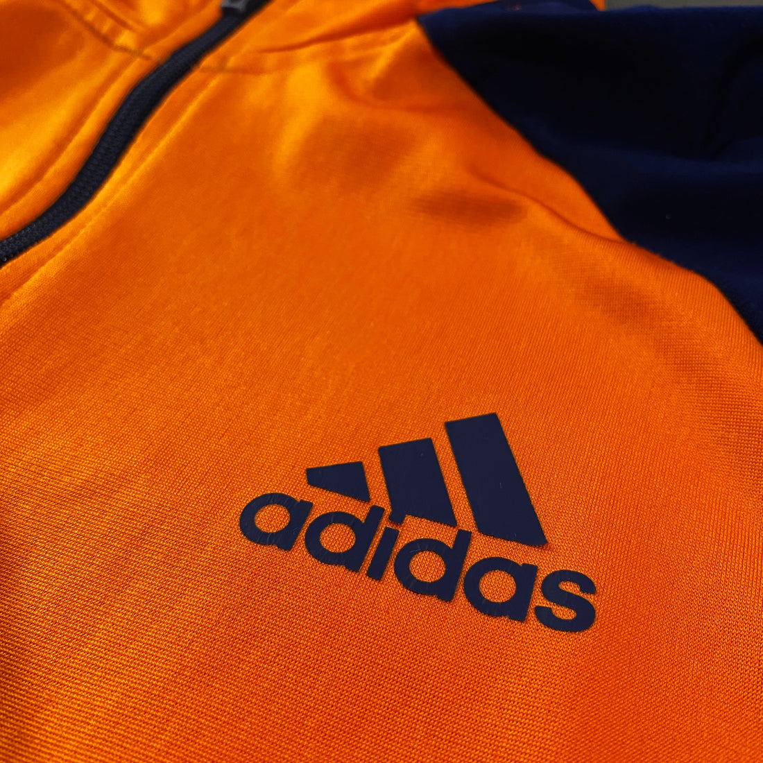 Chaqueta Chándal adidas Bicolor Naranja y Azul Marino