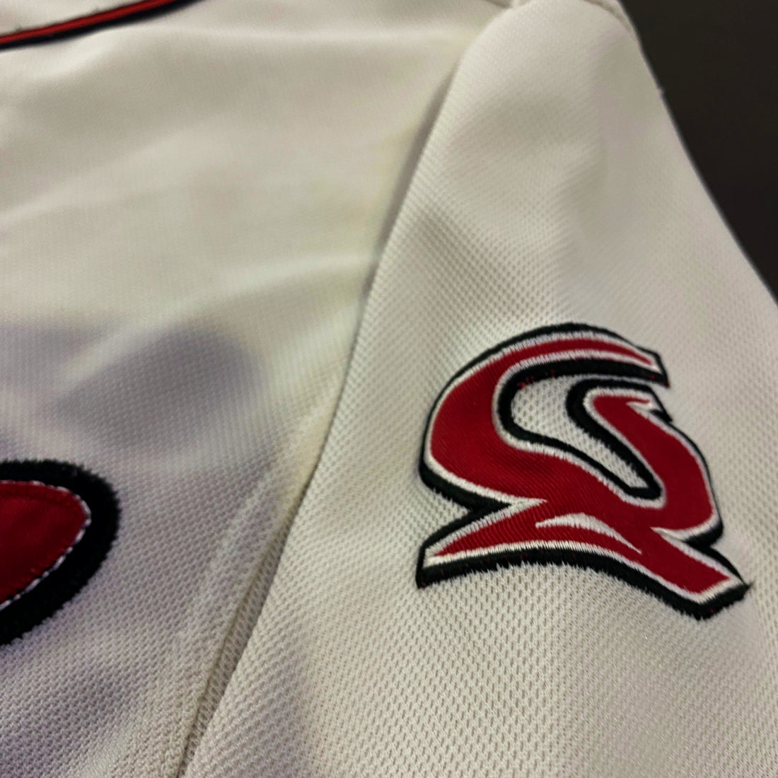 Camisa Béisbol Billal Wear Botones Logo Bordado Blanca