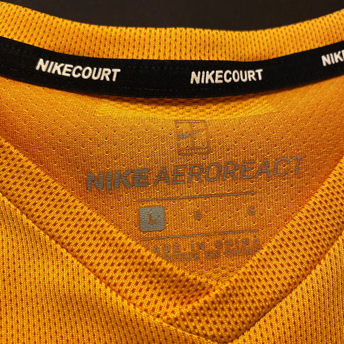 Camiseta Tenis NikeCourt Rafa Nadal AeroReact Amarilla