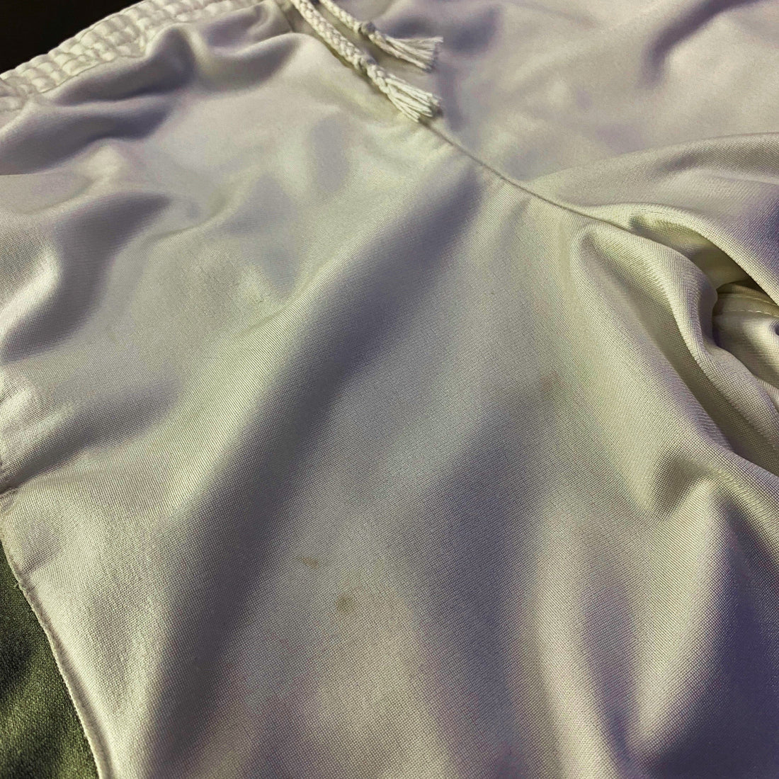 Pantalón adidas Originals Vintage Poppers Tres Bandas Blanco y Gris