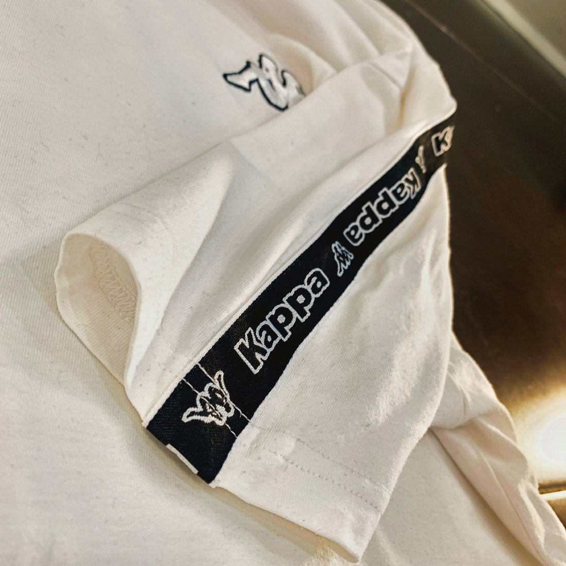 Camiseta Kappa "222 Banda" Blanca con Logo Omini