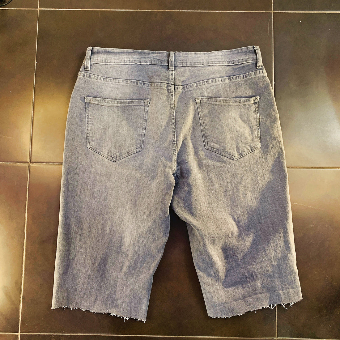 Pantalón Corto Vaquero Gris Bermuda