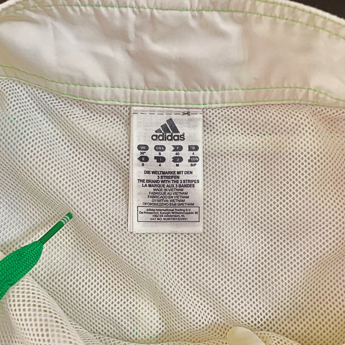 Pantalón Corto Adidas Surf Blanco Estampado Verde
