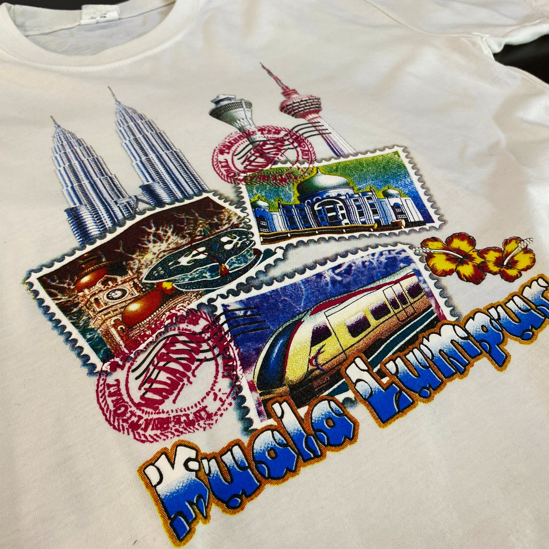 Camiseta Vintage "Visit Malaysia" Kuala Lumpur