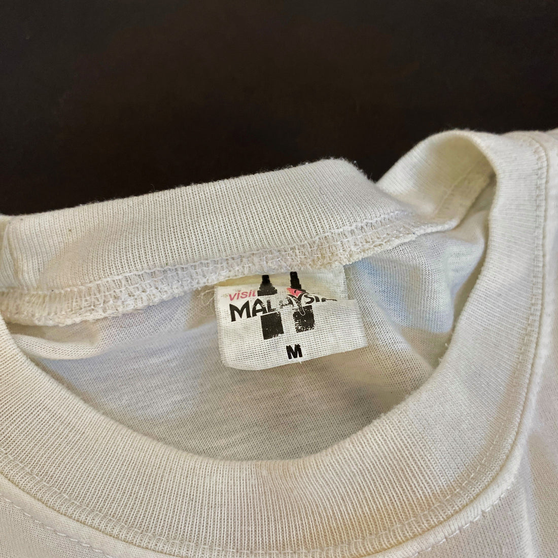 Camiseta Vintage "Visit Malaysia" Kuala Lumpur