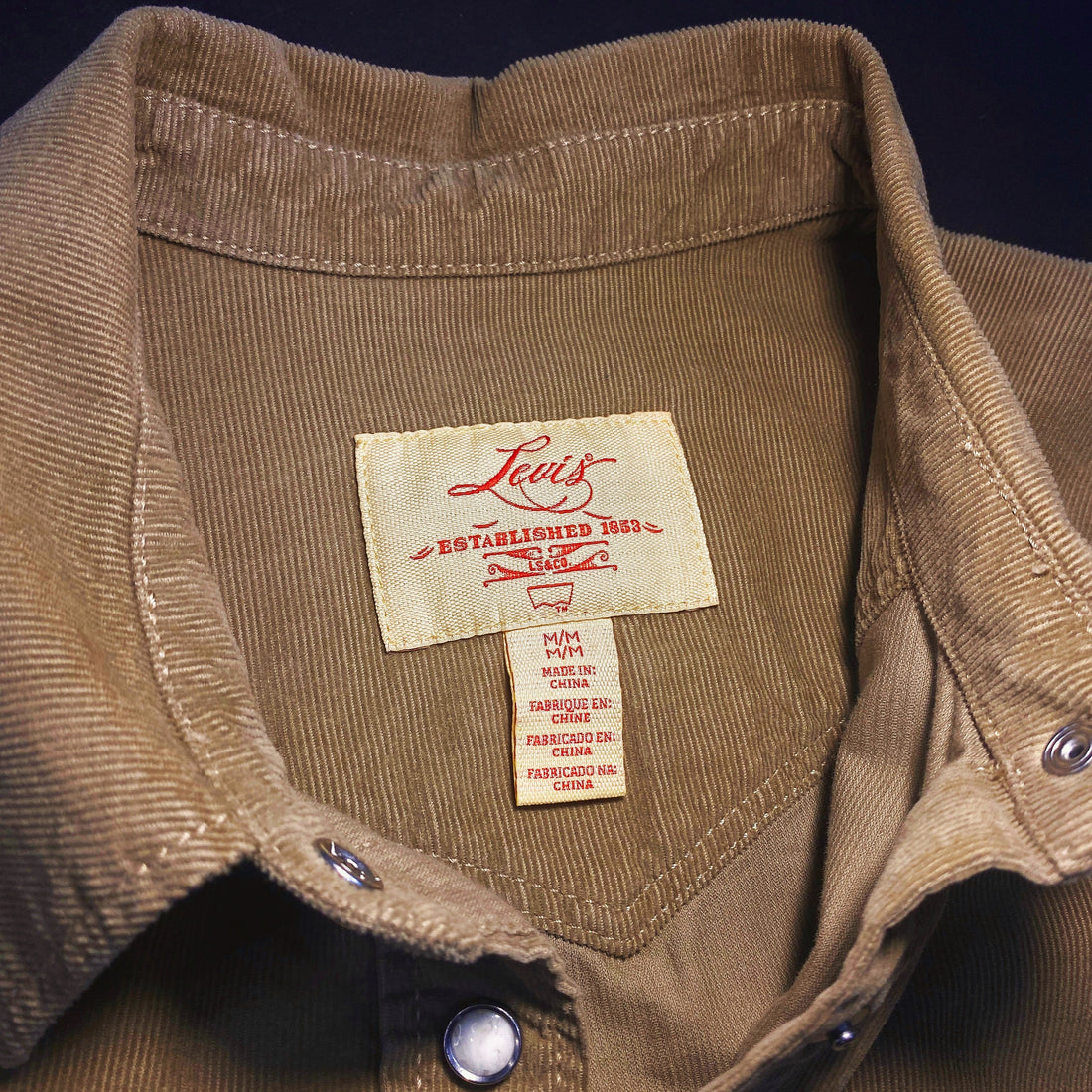 Camisa Levi's Vintage Sin Mangas Pana Verde Caqui