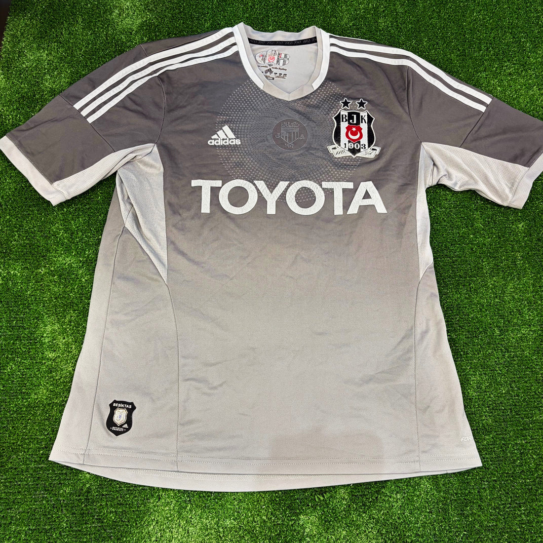 Camiseta Beşiktaş JK 2009-2011