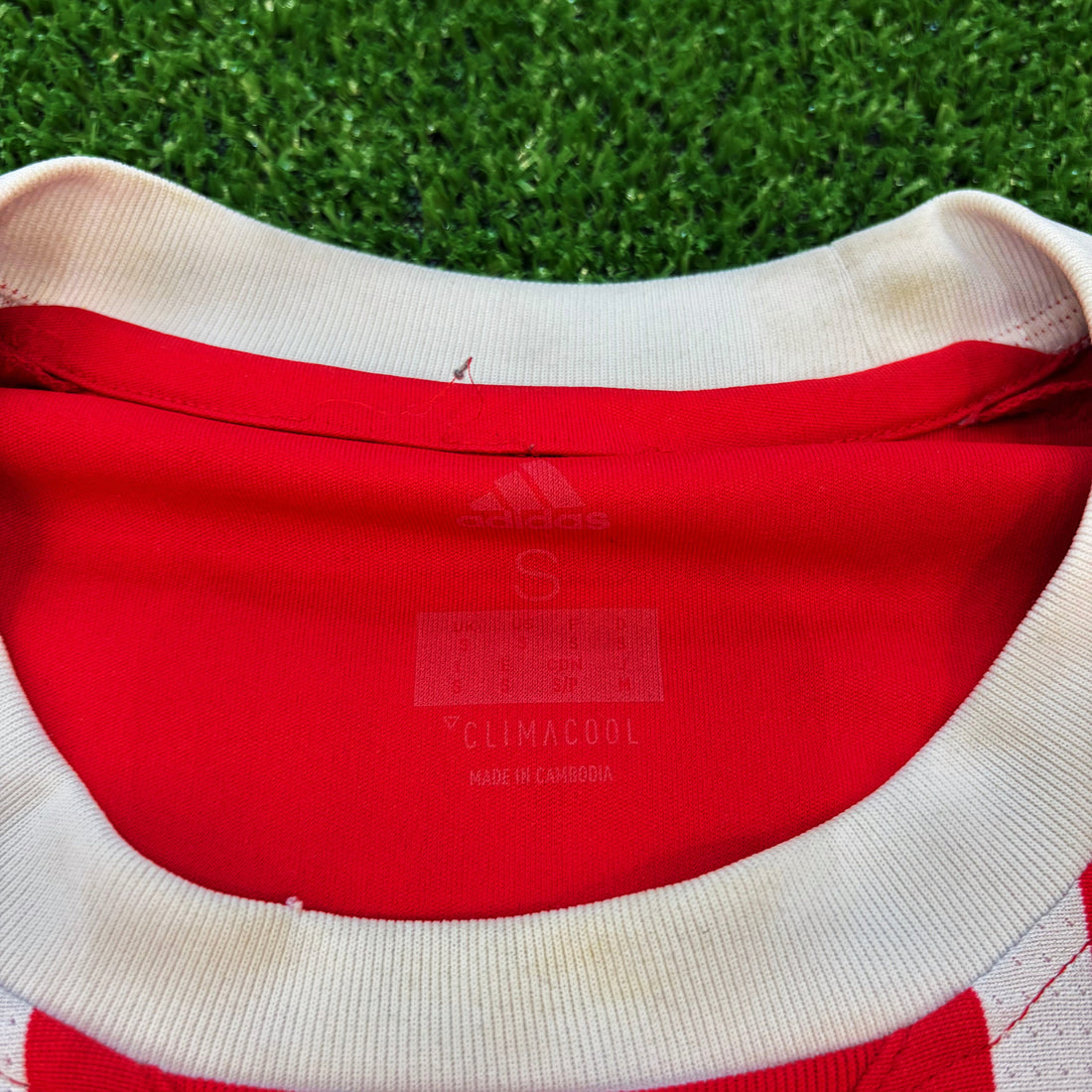 Camiseta Del FC Bayern Múnchen 2017-2018