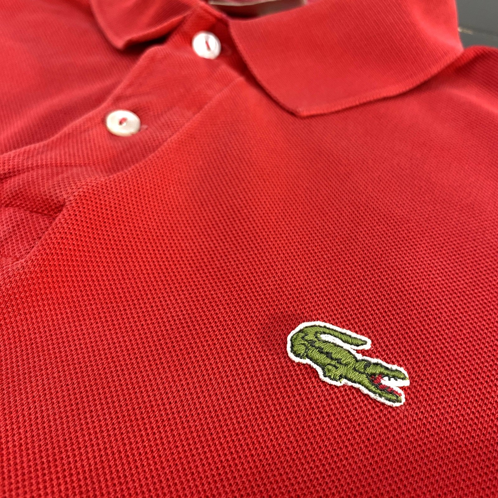 Polo Lacoste - detalle