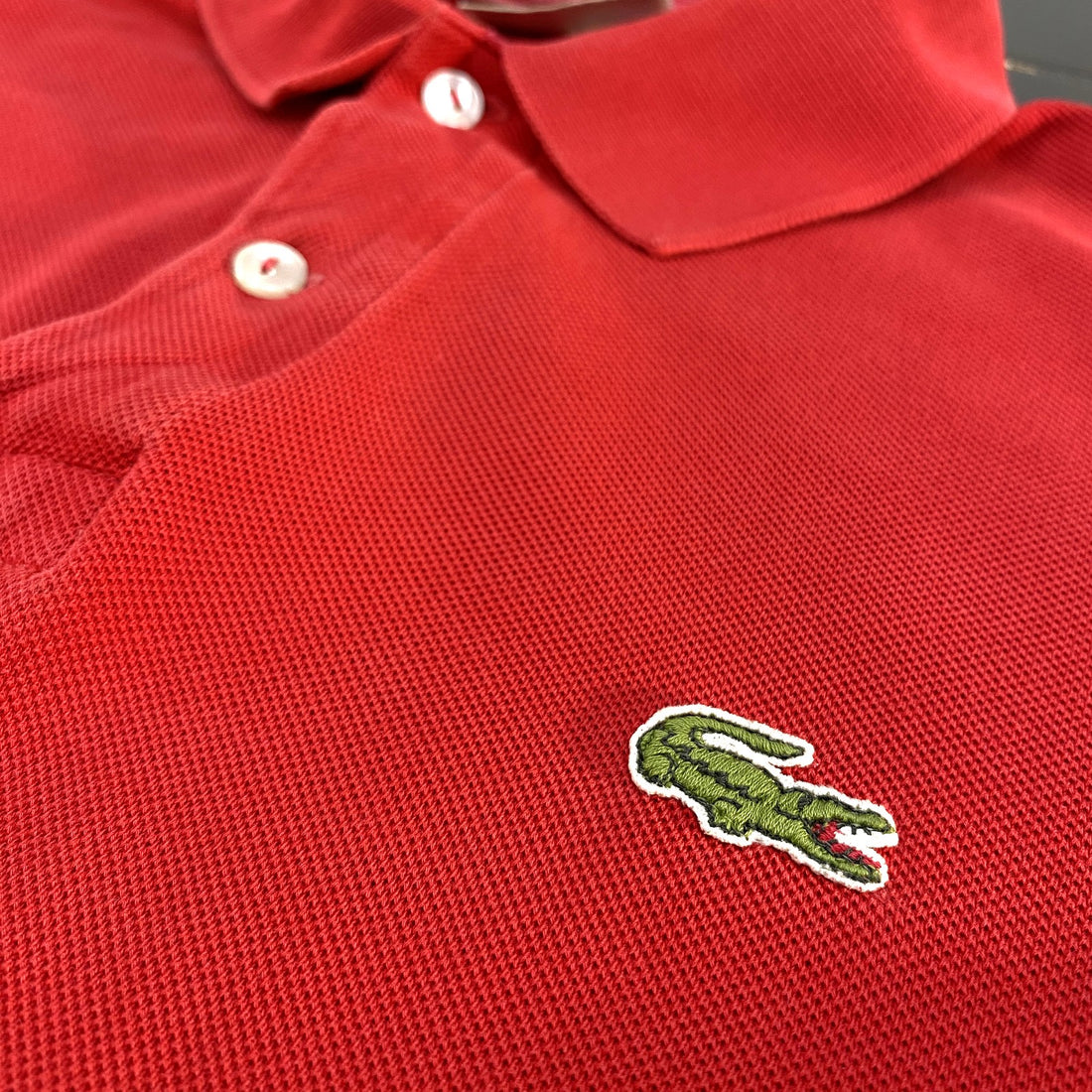 Polo Lacoste - detalle