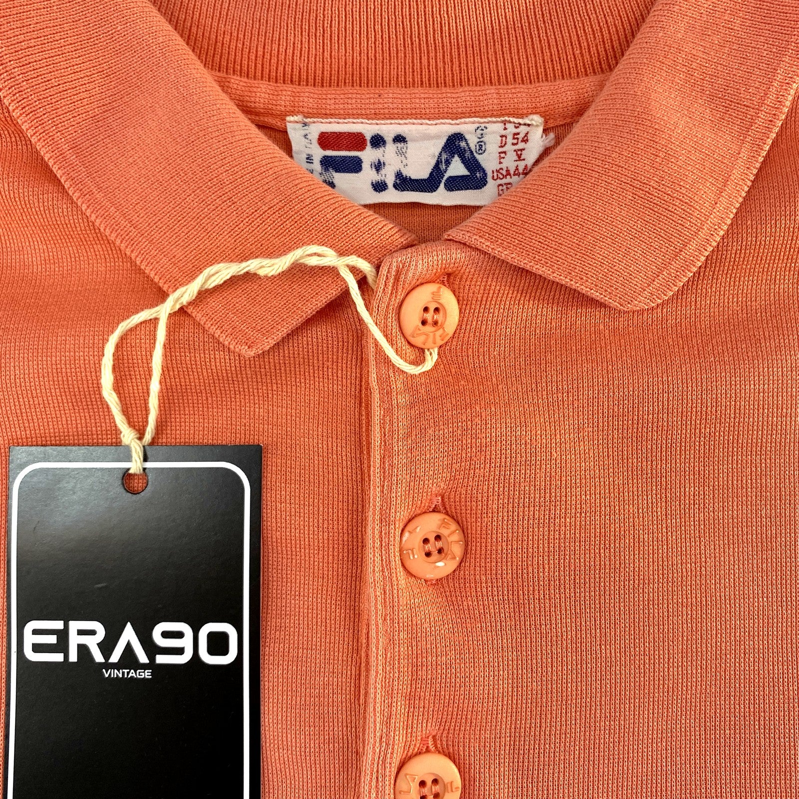 Polo FILA - cuello y etiqueta