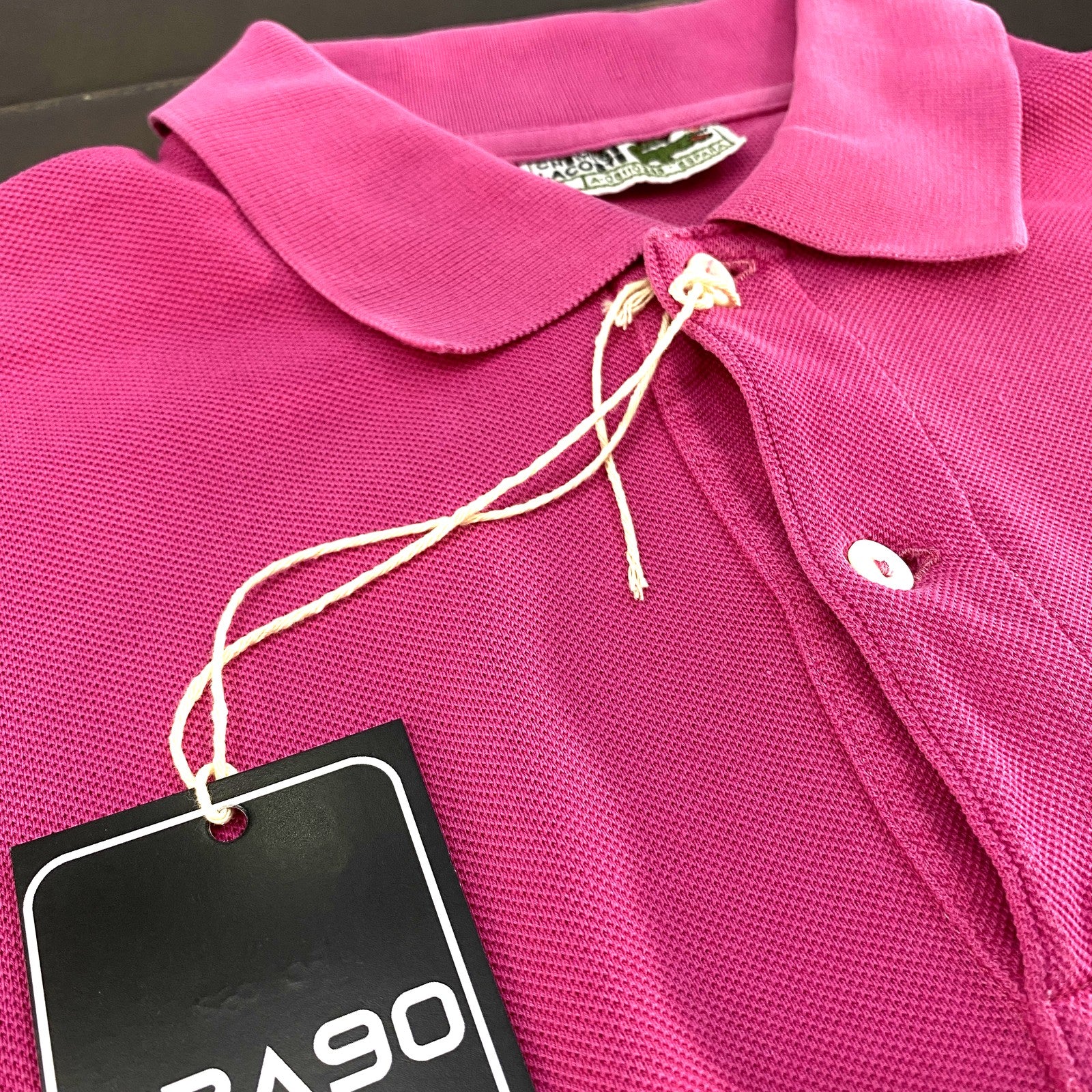 Polo Lacoste rosa - detalle