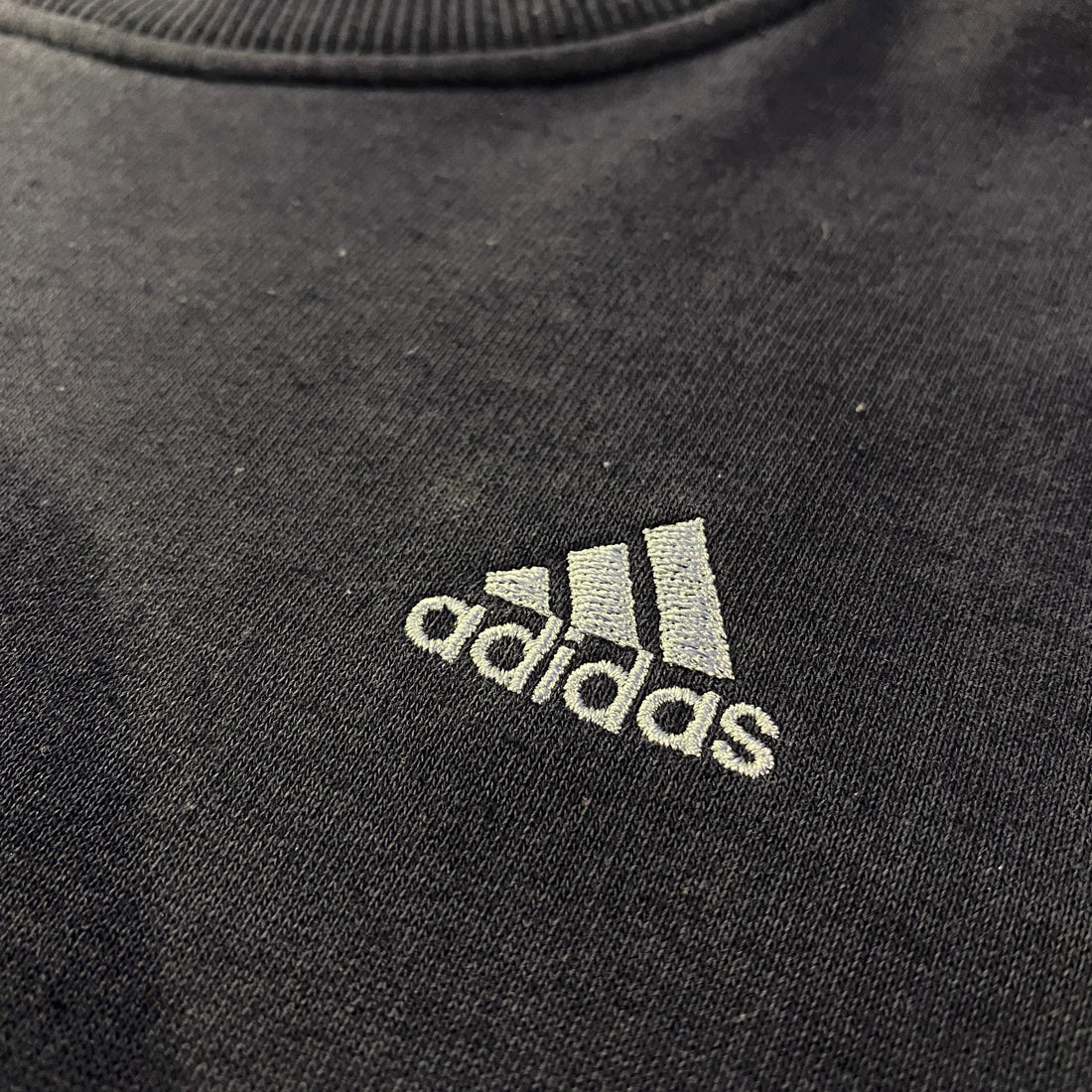 Sudadera Cuello Redondo adidas Logo Bordado Azul Marino