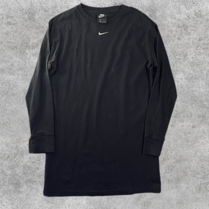 Camiseta Manga Larga Nike Swoosh Central Negra