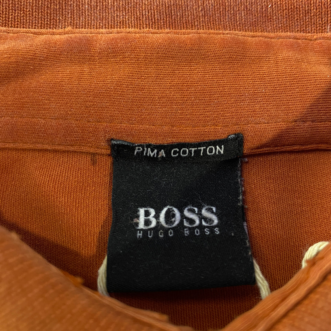 Polo Hugo Boss Manga Larga Pima Cotton Marrón - detalle