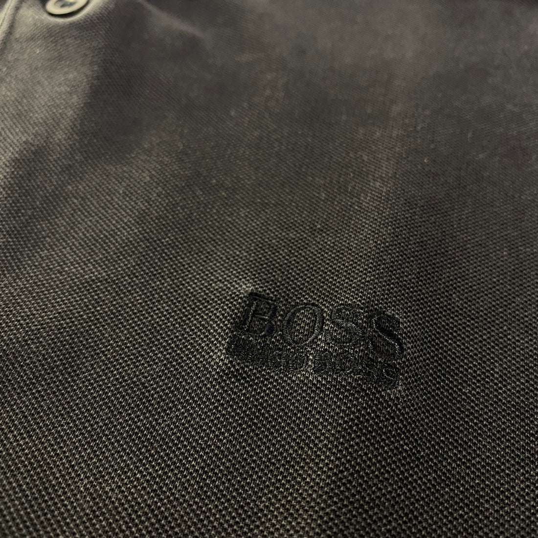 Polo Hugo Boss Manga Larga Pique Logo BOSS Negro - detalle