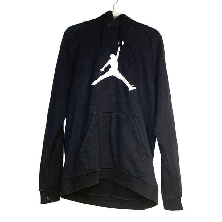 SUDADERA JORDAN NEGRO CON SILUETA ICONICA
