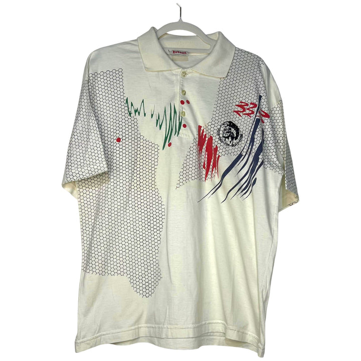 POLO DIESEL BLANCO CON PRINT GRÁFICO Y HEXÁGONOS