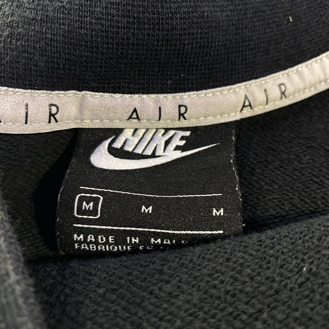 Sudadera Nike Air Cuello Ancho Negra - detalle