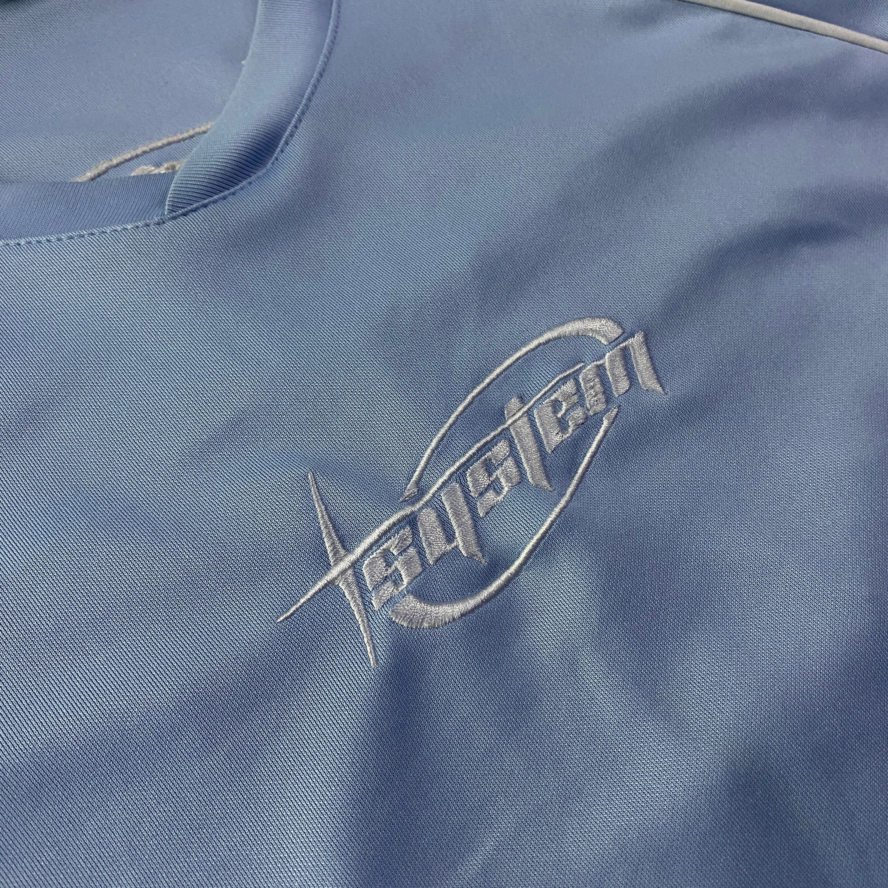 Camiseta FSBN Y2K detalle