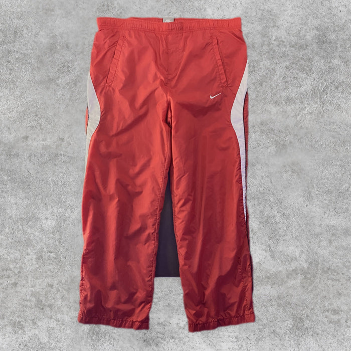 Pantalón Cortavientos Nike Swoosh Rojo