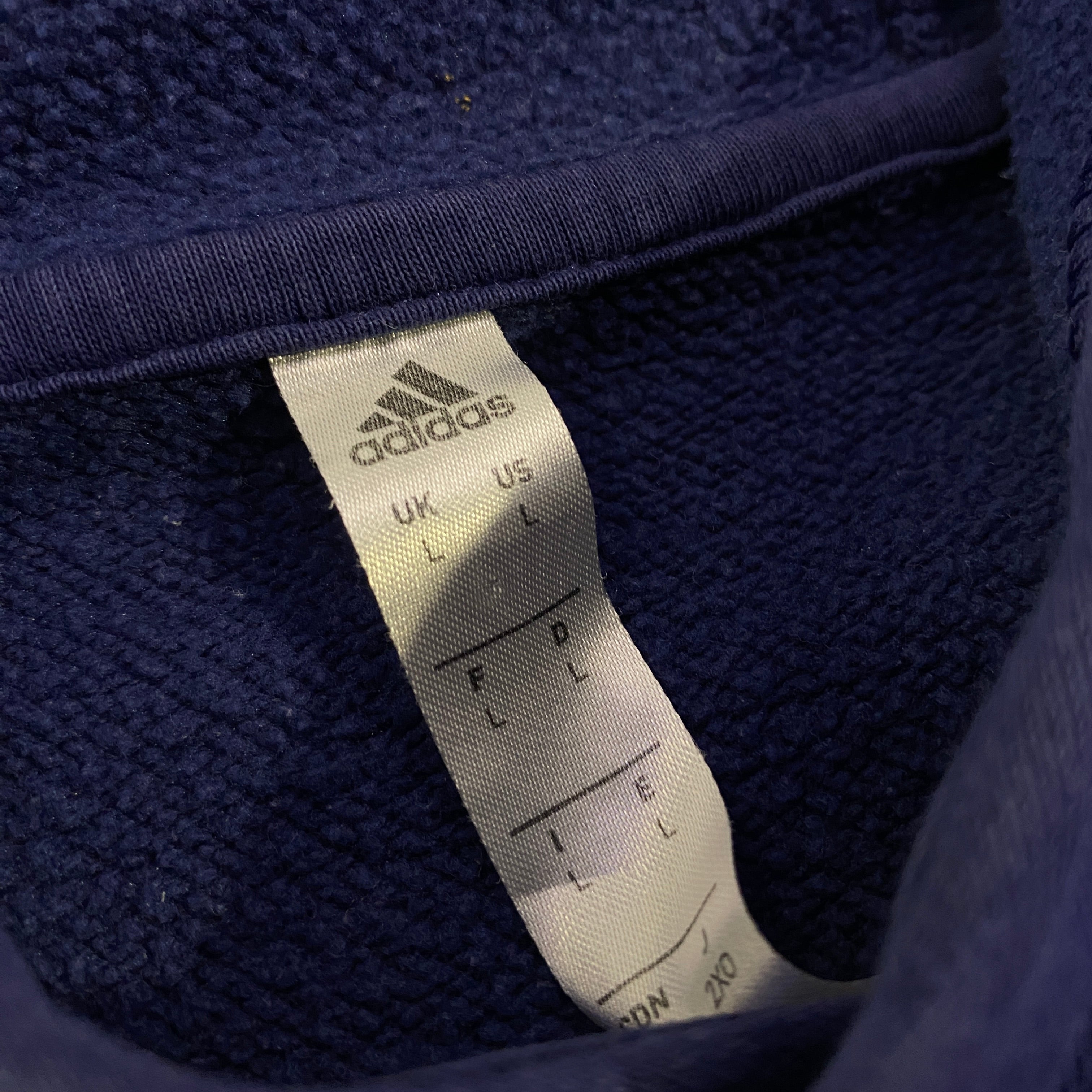 Etiqueta adidas talla L