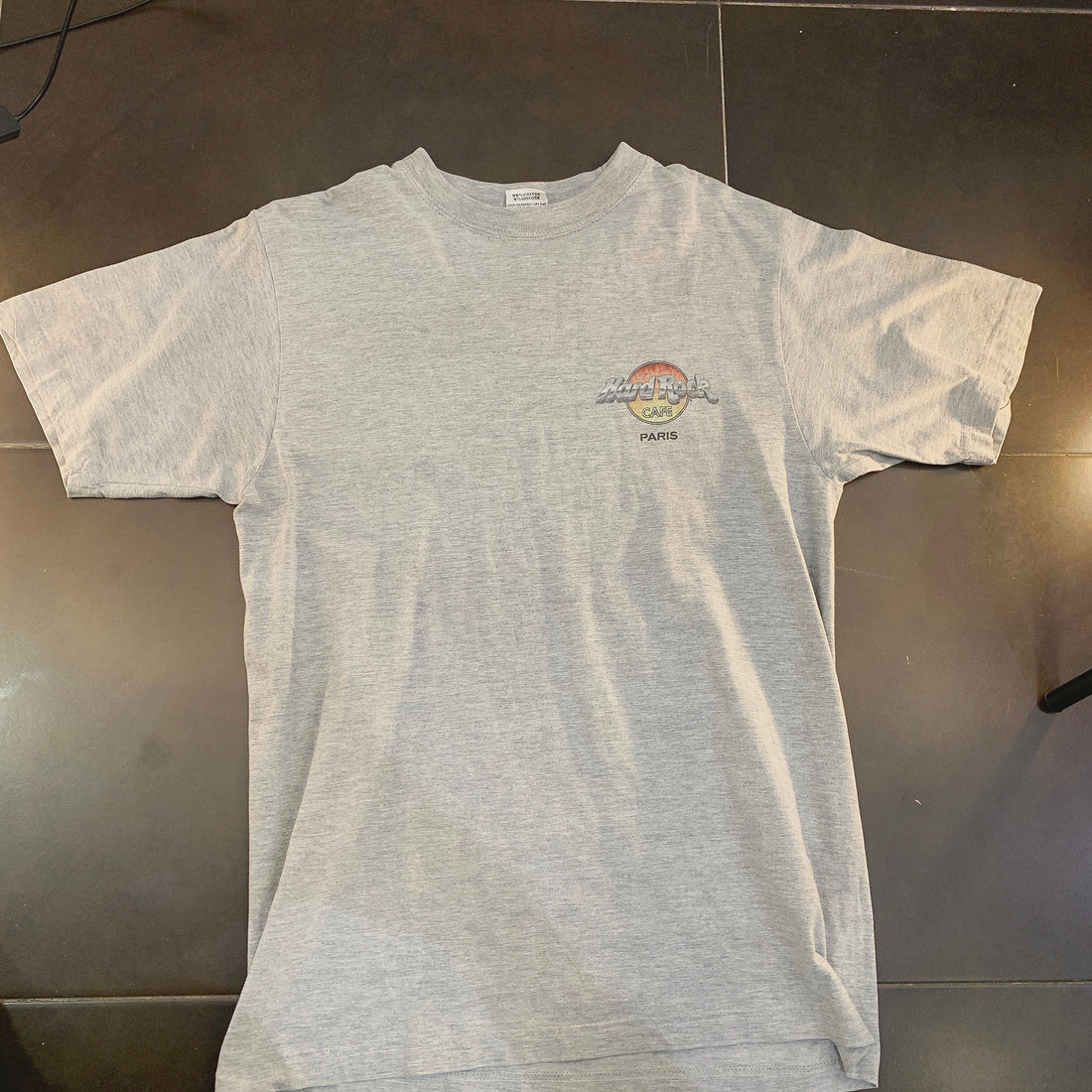 Camiseta Hard Rock Cafe Paris gris - frontal
