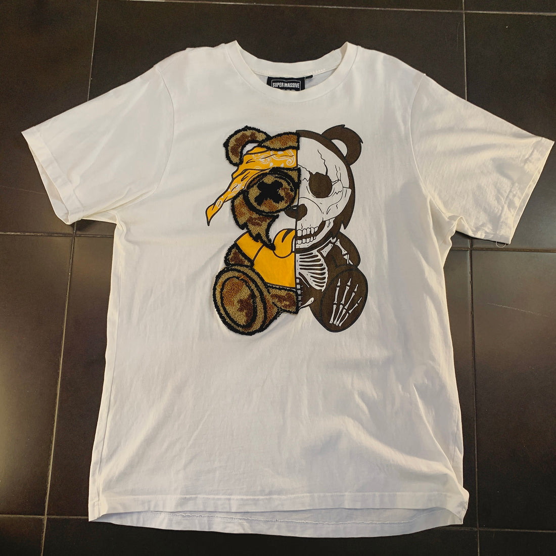 Camiseta Super Massive Teddy Skull blanca - frontal