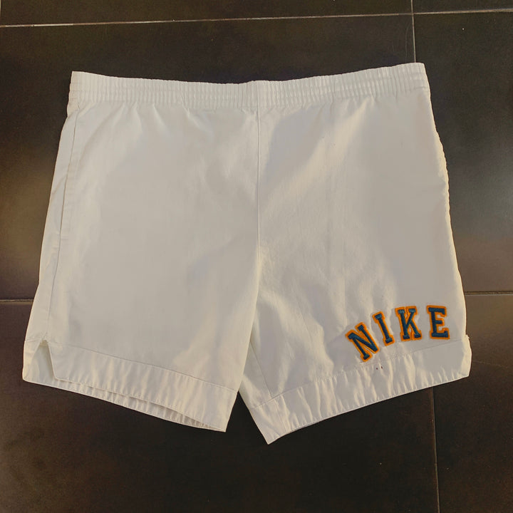 Pantalón Corto Nike Vintage Blanco "NIKE" Bordado