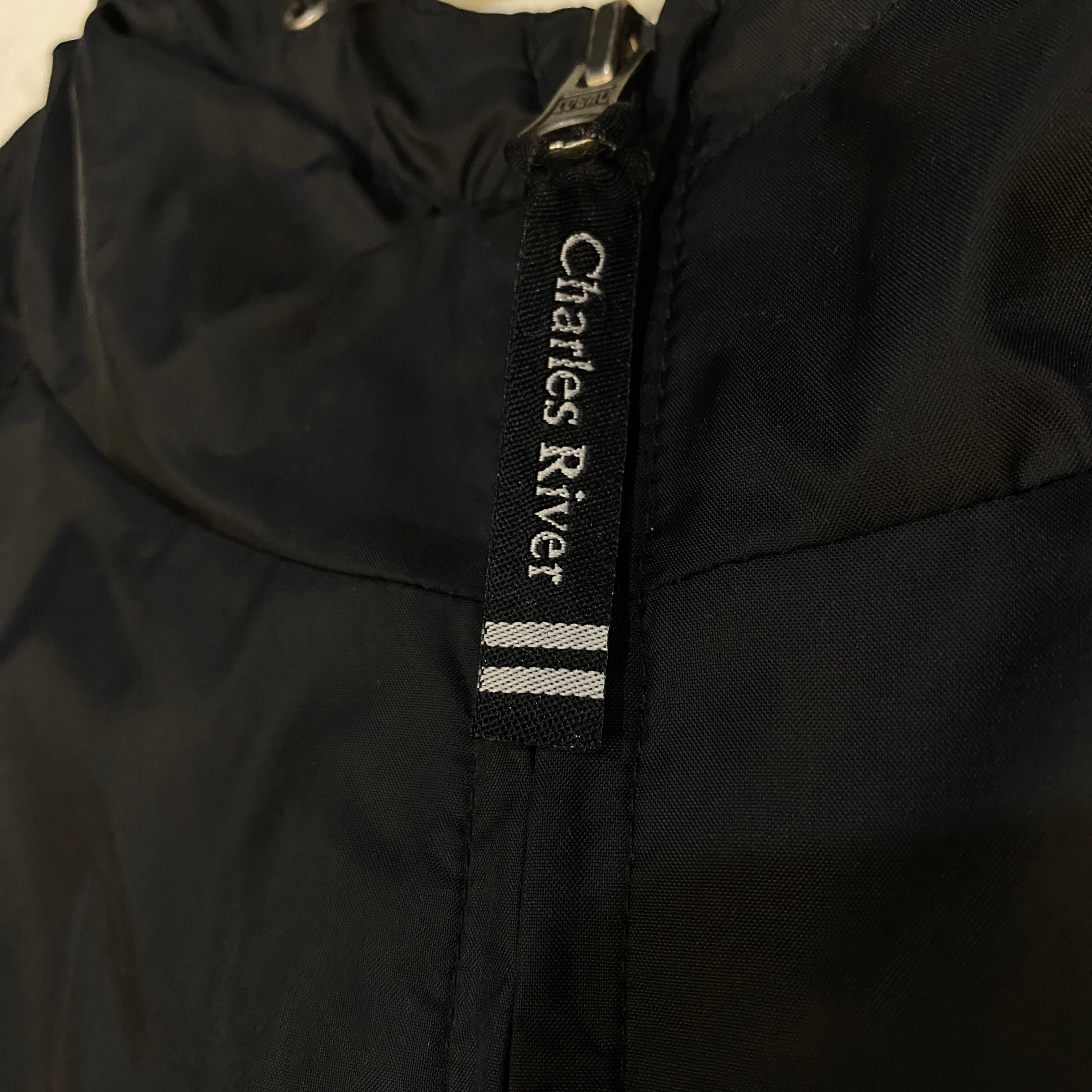 CHAQUETA CORTAVIENTOS CHARLES RIVER NEGRA PERSONALIZADA "COLORGUARD"