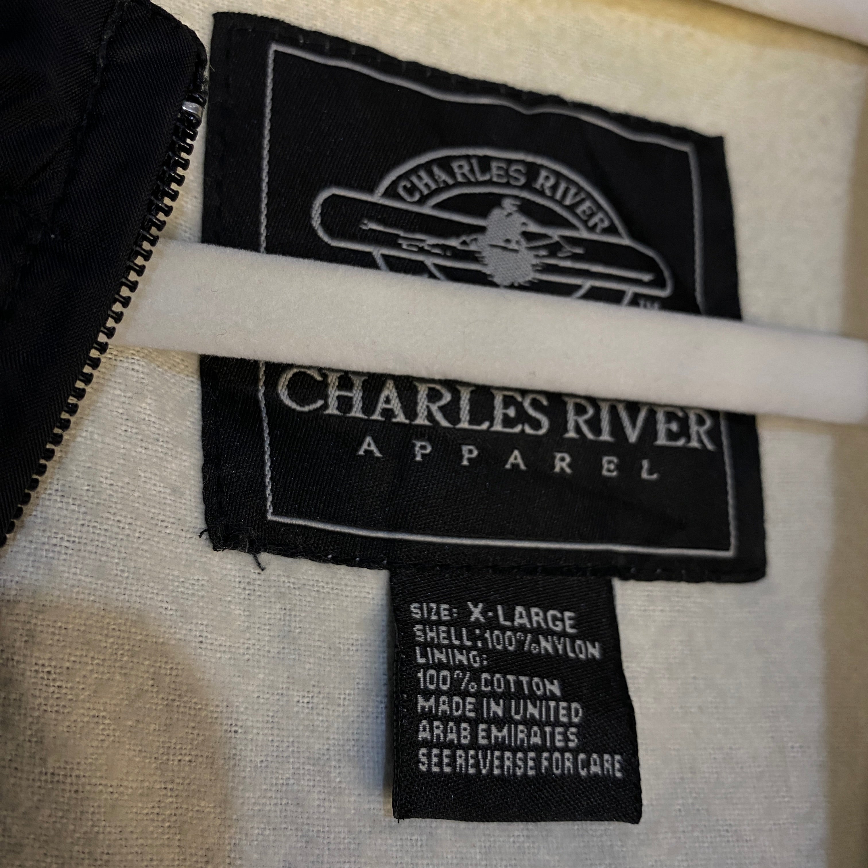 CHAQUETA CORTAVIENTOS CHARLES RIVER NEGRA PERSONALIZADA "COLORGUARD"