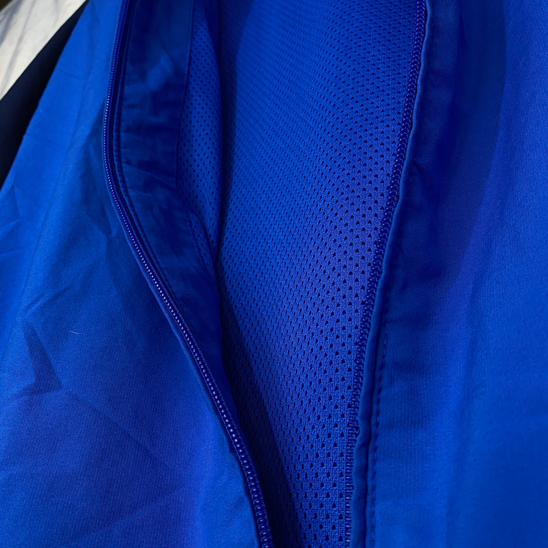 CHAQUETA NIKE TRACK AZUL ROYAL