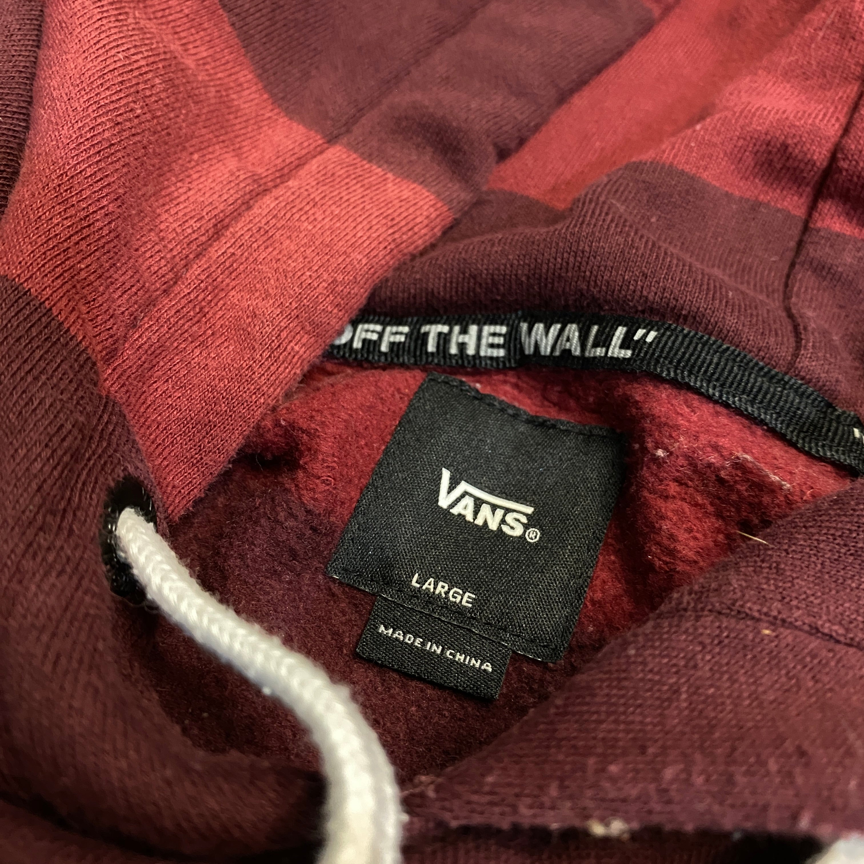 SUDADERA CON CAPUCHA VANS BURDEOS CON RAYAS