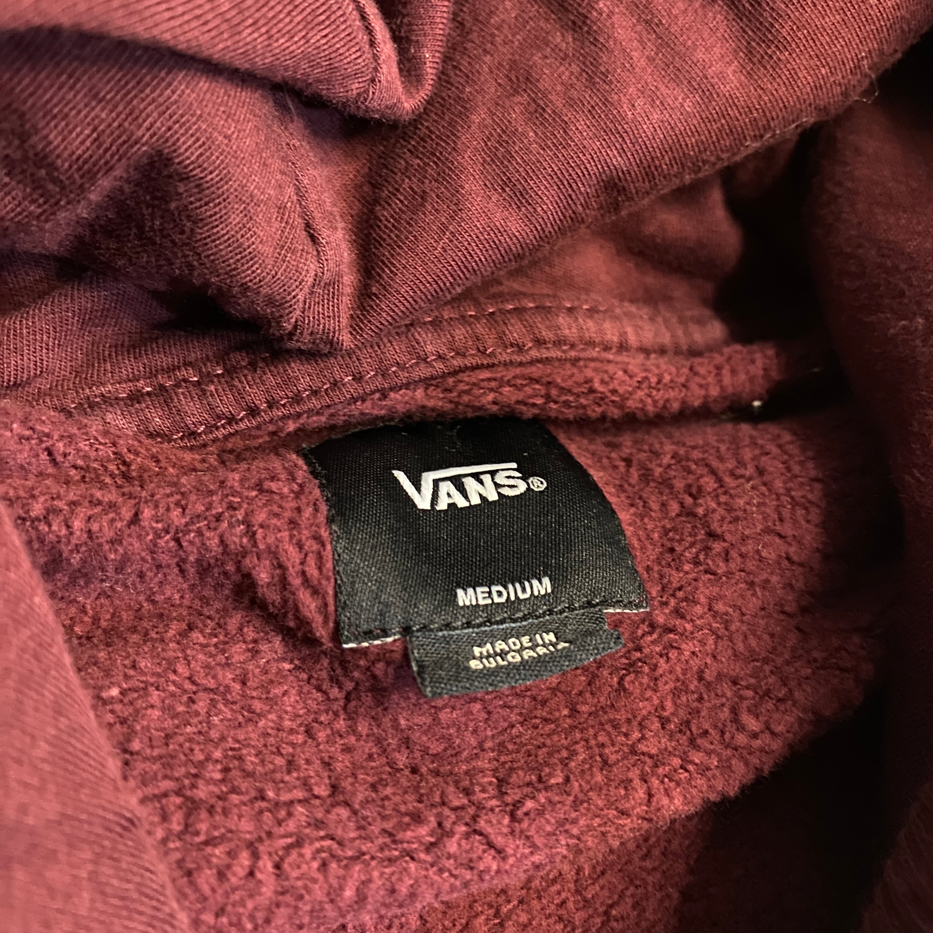 SUDADERA CON CAPUCHA VANS BURDEOS LISA