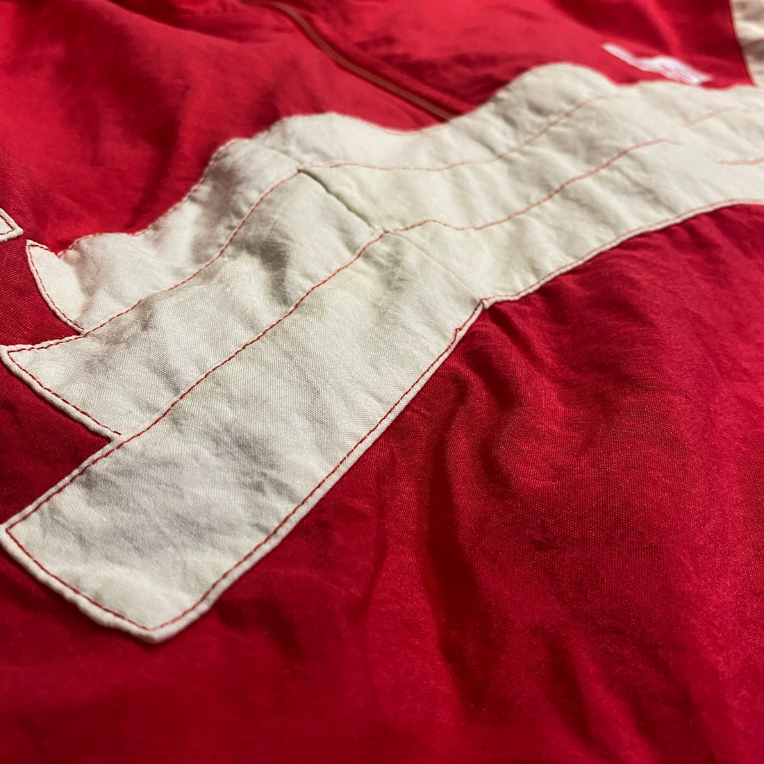 SUDADERA DEPORTIVA WINSTON ROJO CON BLANCO