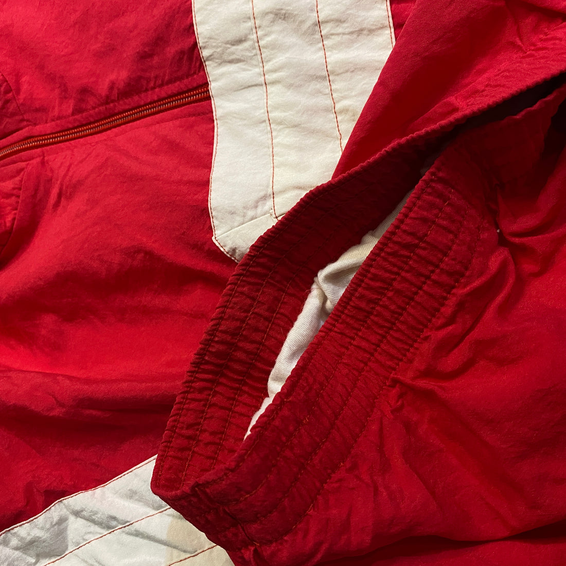 SUDADERA DEPORTIVA WINSTON ROJO CON BLANCO