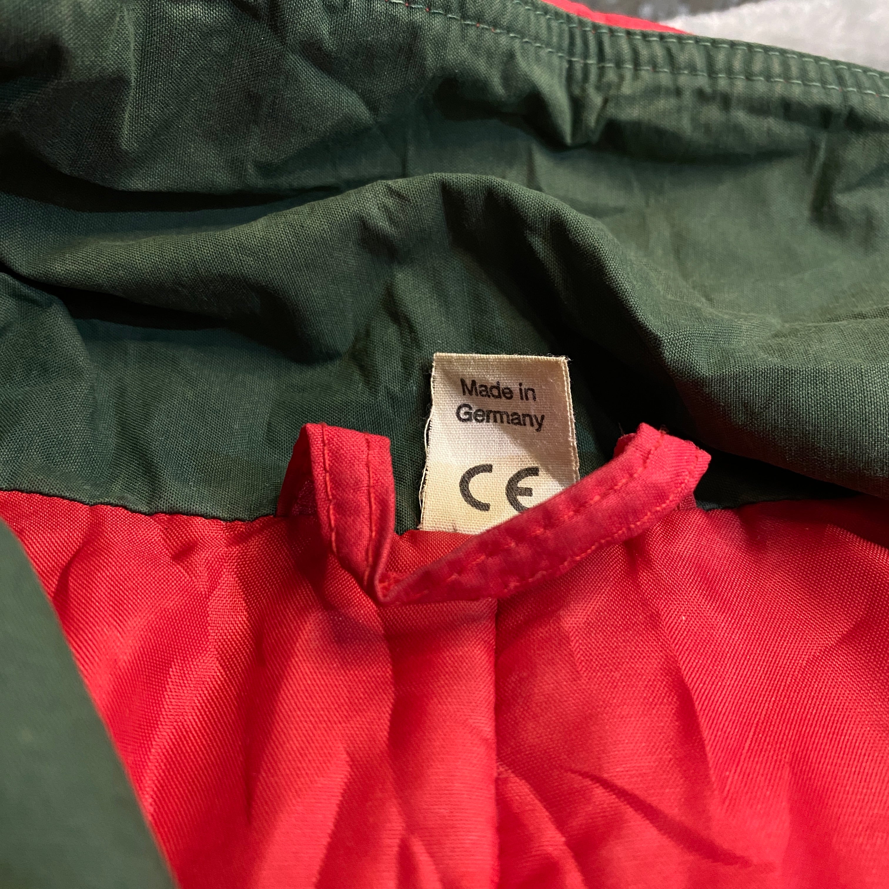 CHAQUETA COCA-COLA ROJO CON VERDE