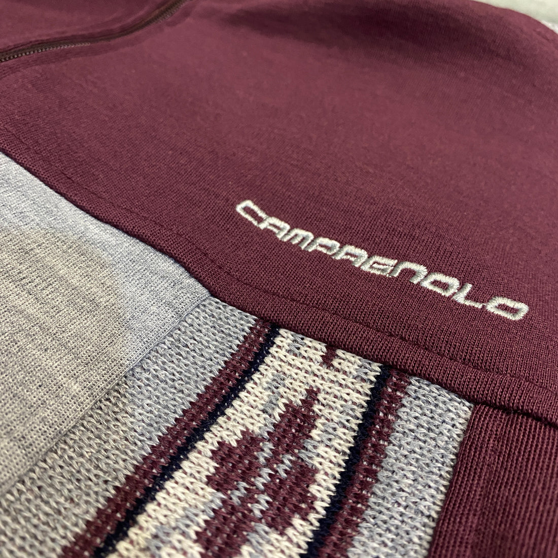 CHAQUETA CAMPAGNOLO VINO Y GRIS