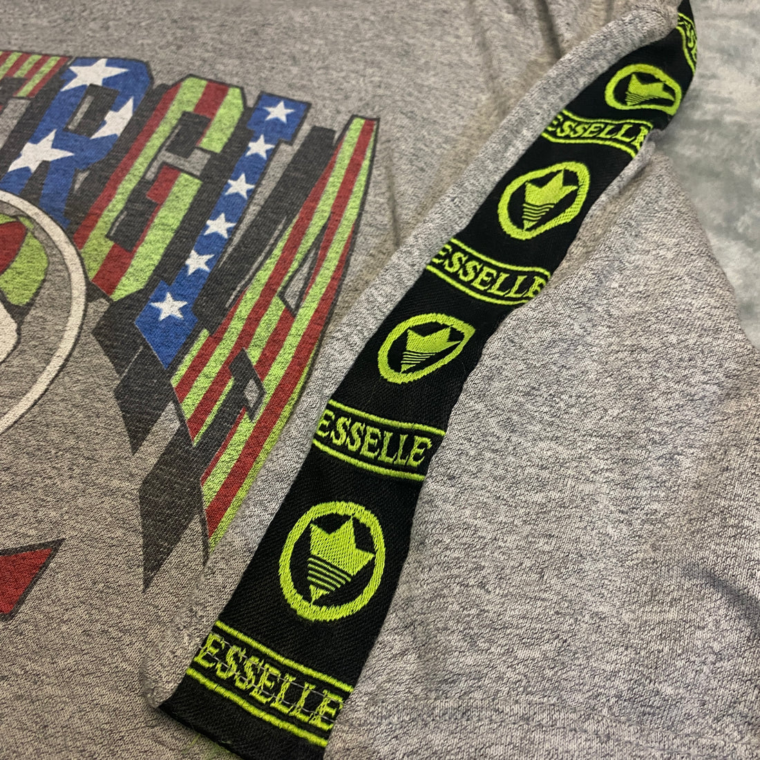 CAMISETA ESSELLE "ENERGIA TOTALE" BULLDOG 90s