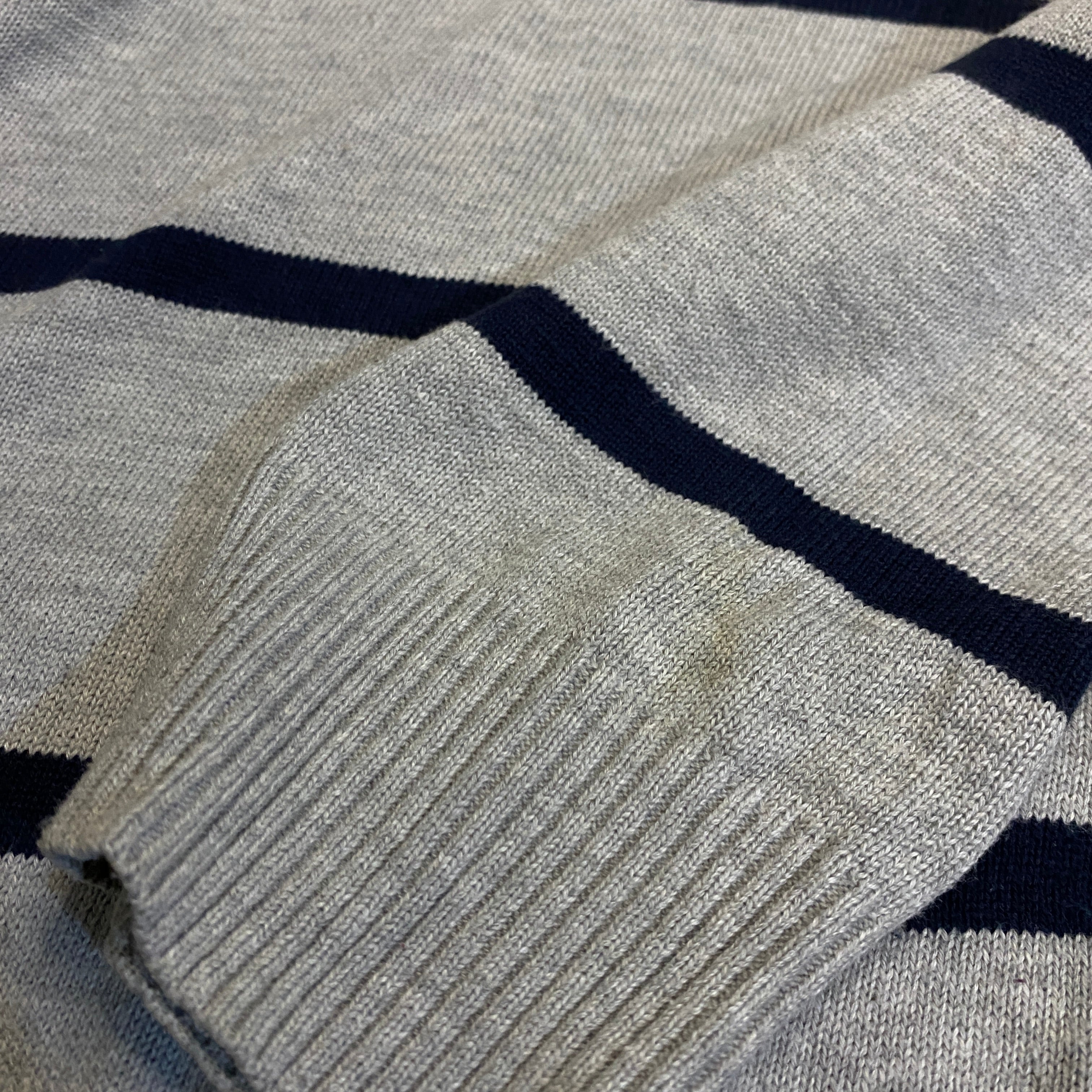 JERSEY RALPH LAUREN GRIS CLARO CON AZUL MARINO TALLA XL