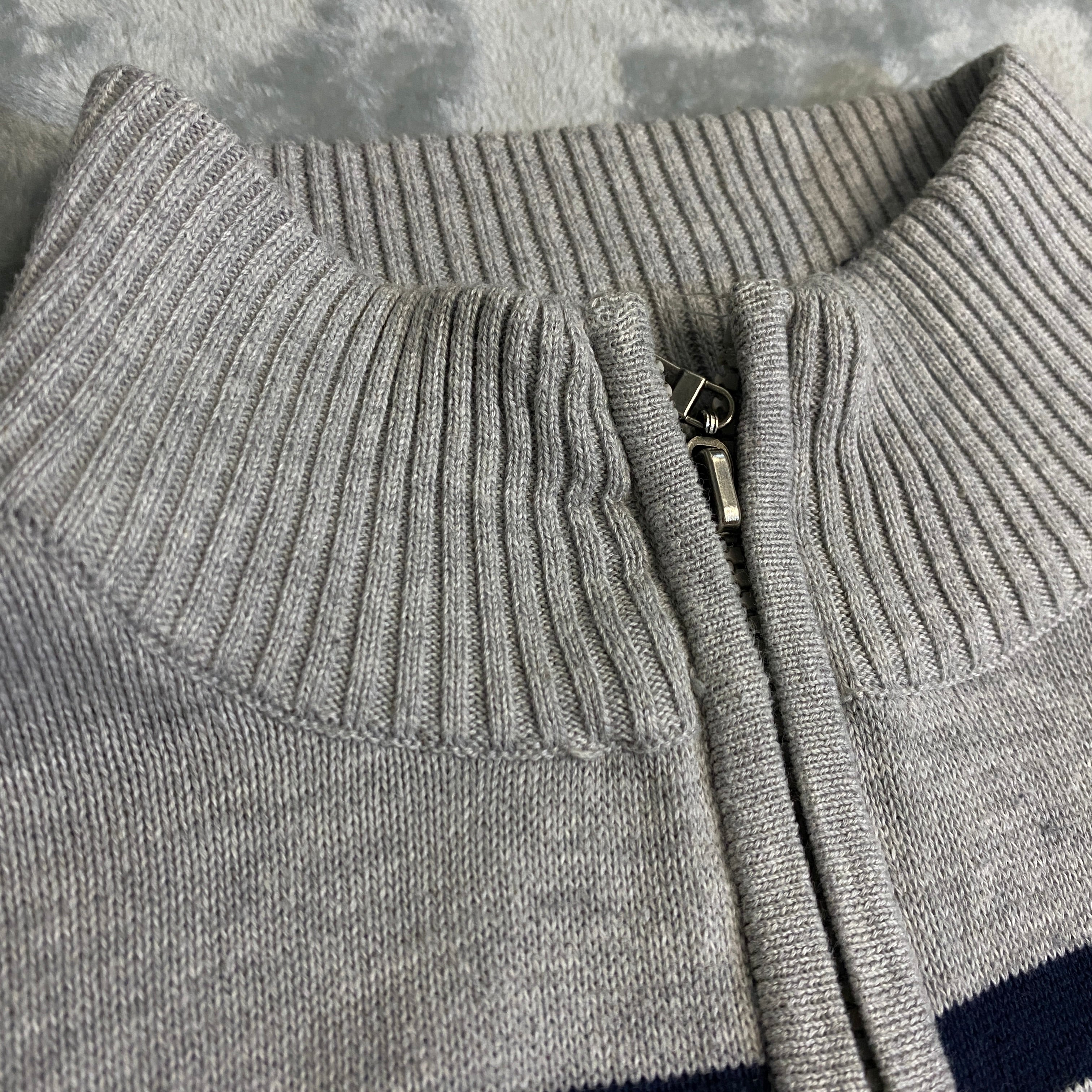 JERSEY RALPH LAUREN GRIS CLARO CON AZUL MARINO TALLA XL