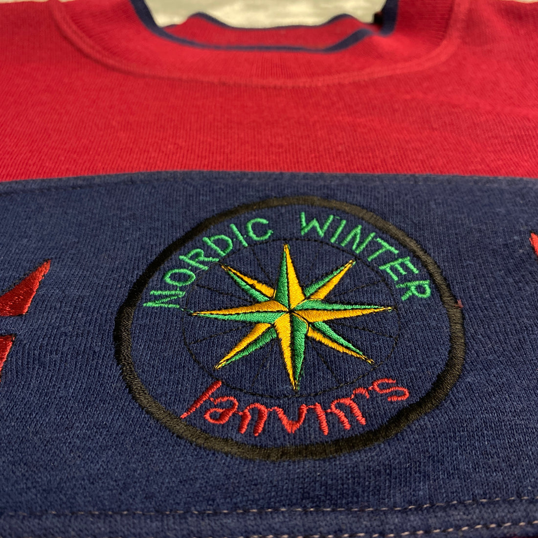 SUDADERA NORDIC WINTER IONVIMS CREW BURDEOS TALLA L