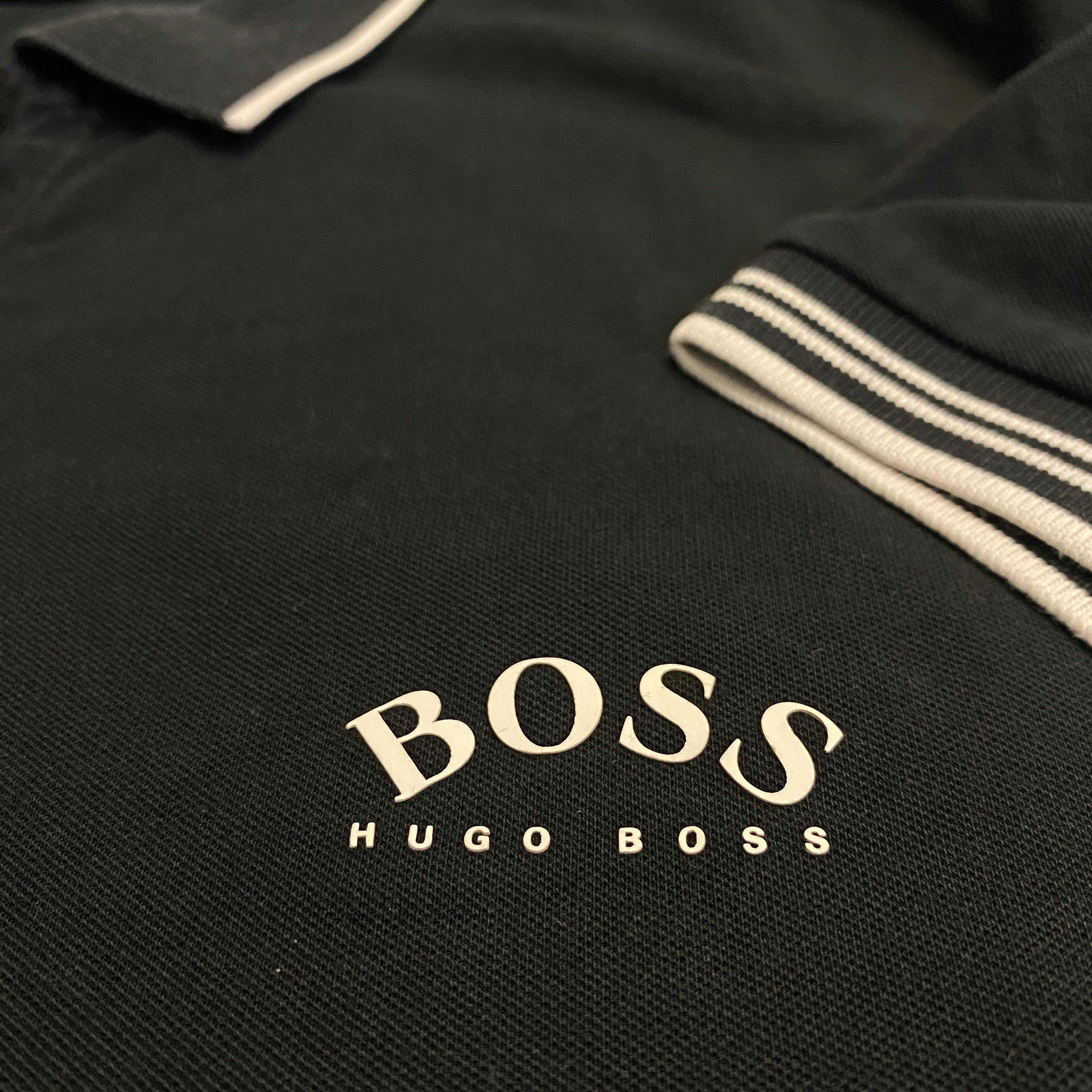 POLO BOSS NEGRO CON RAYAS TALLA L