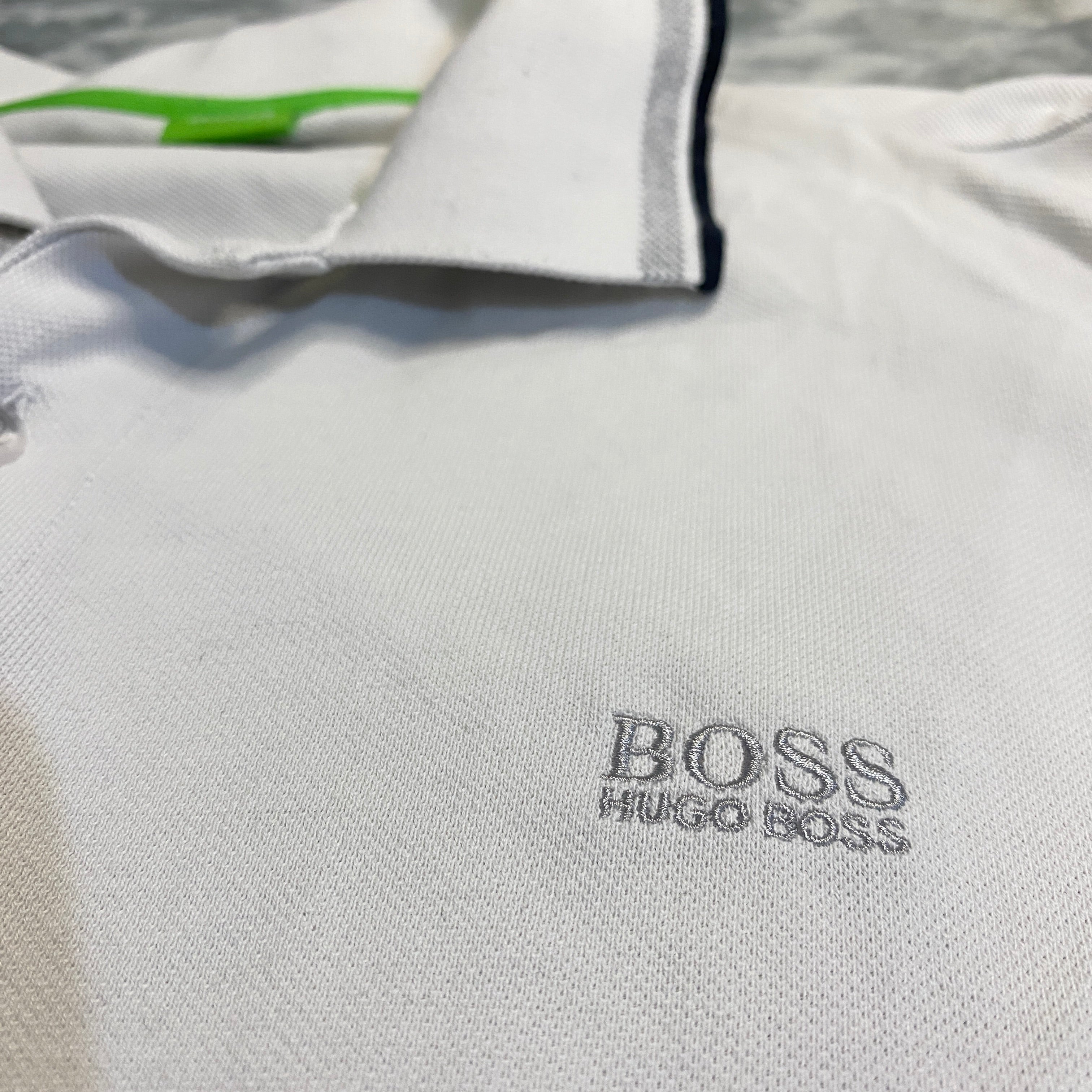 POLO HUGO BOSS BLANCO CON VERDE TALLA XXL