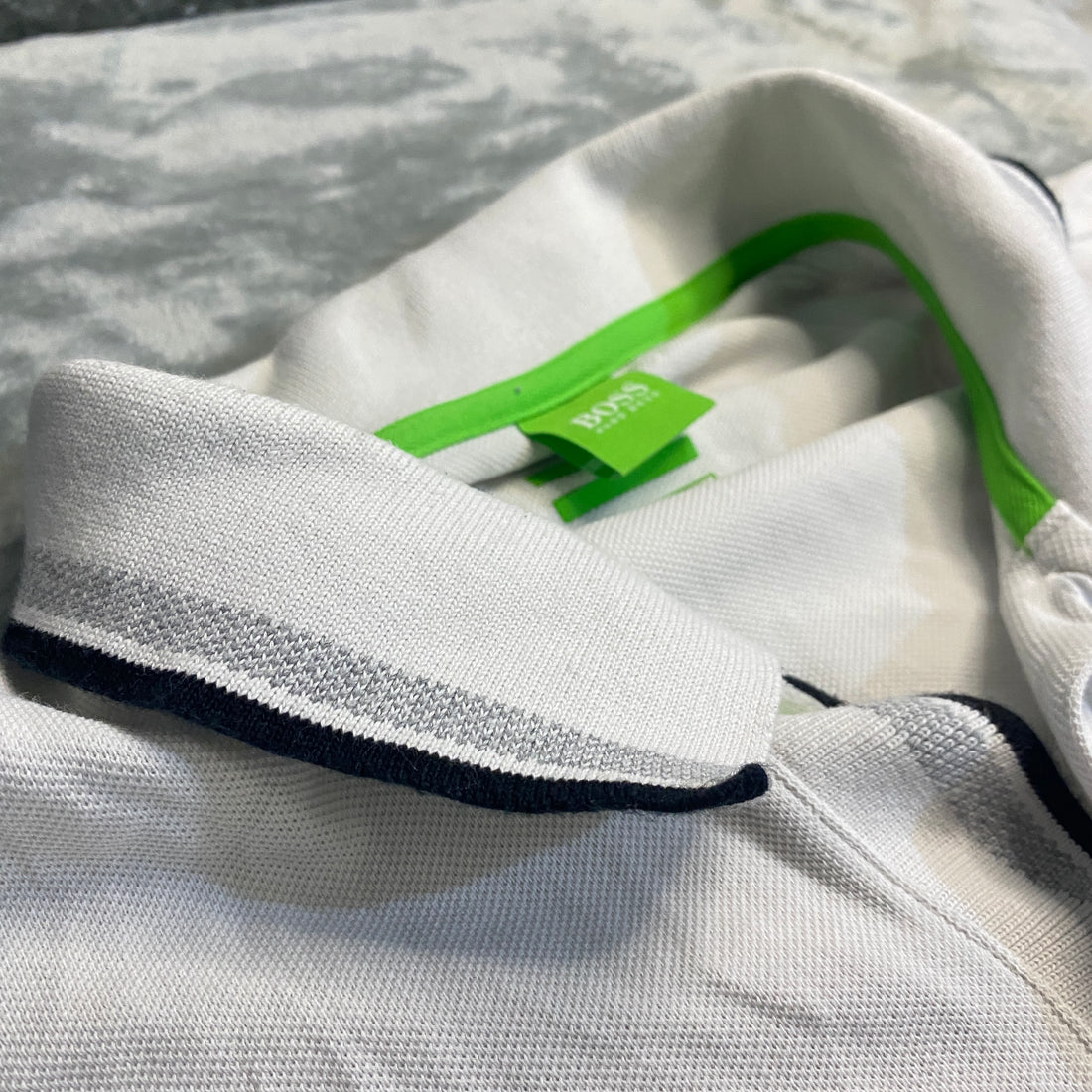 POLO HUGO BOSS BLANCO CON VERDE TALLA XXL