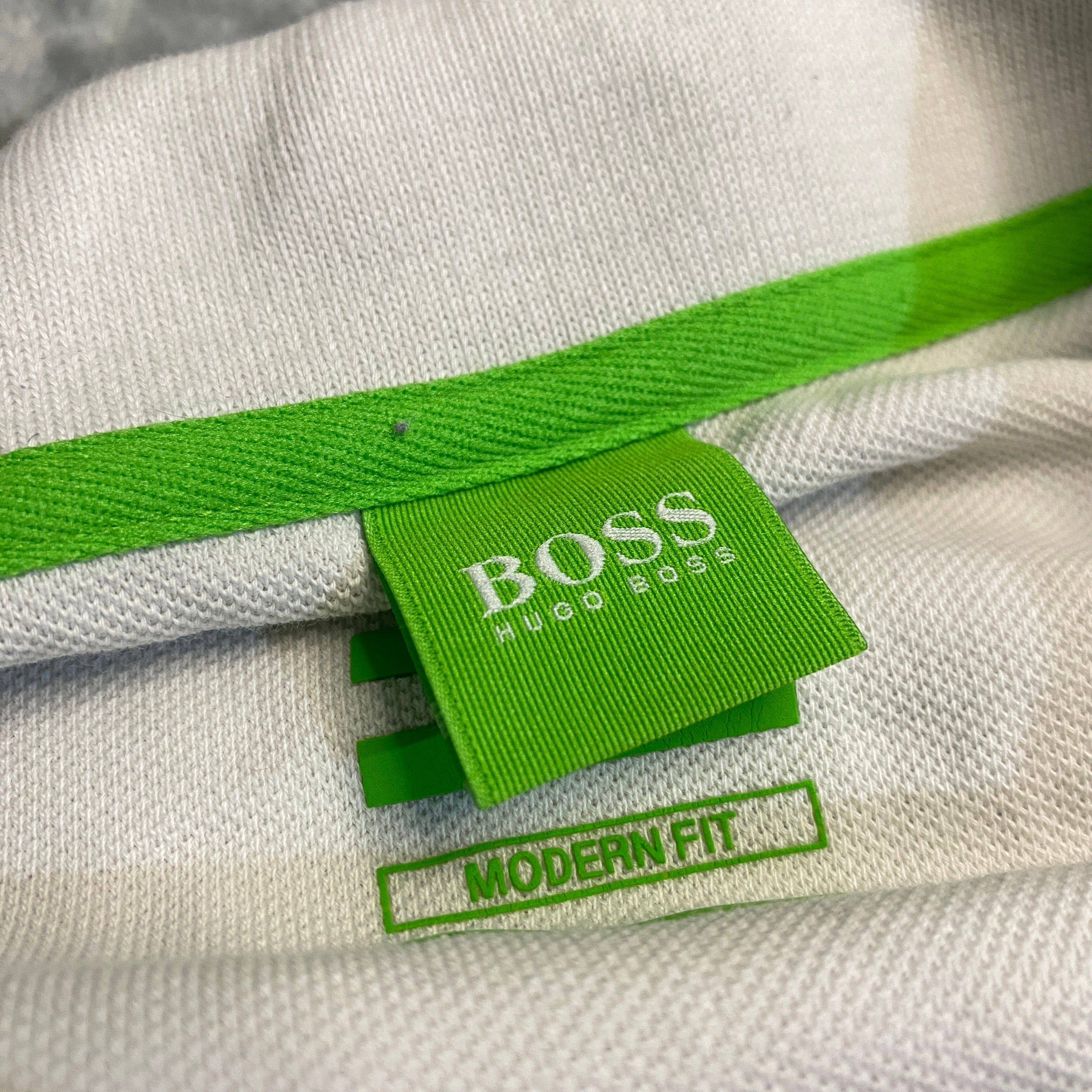 POLO HUGO BOSS BLANCO CON VERDE TALLA XXL