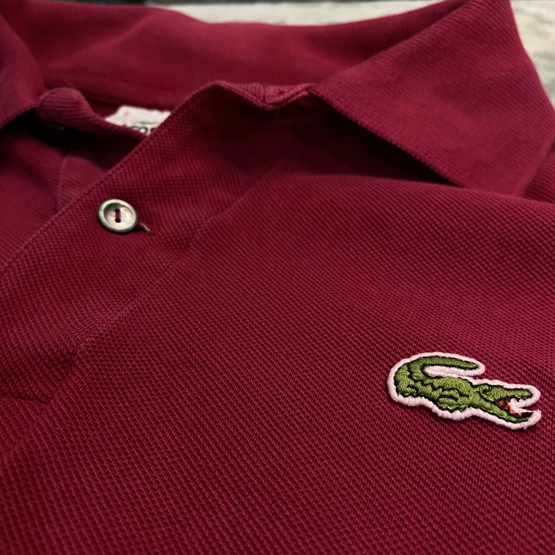POLO LACOSTE BURDEOS TALLA M