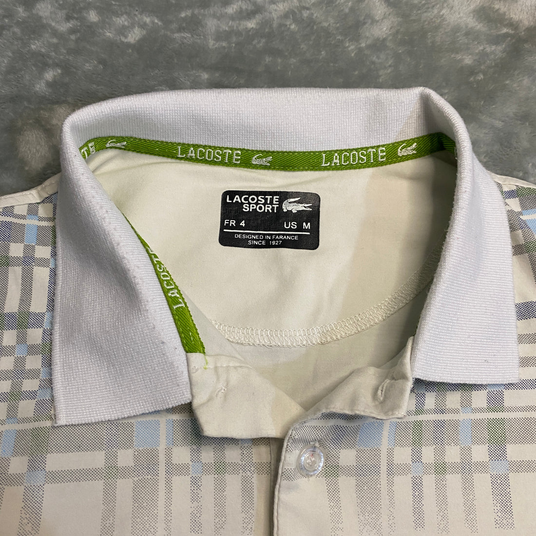 POLO LACOSTE SPORT BLANCO Y VERDE TALLA M