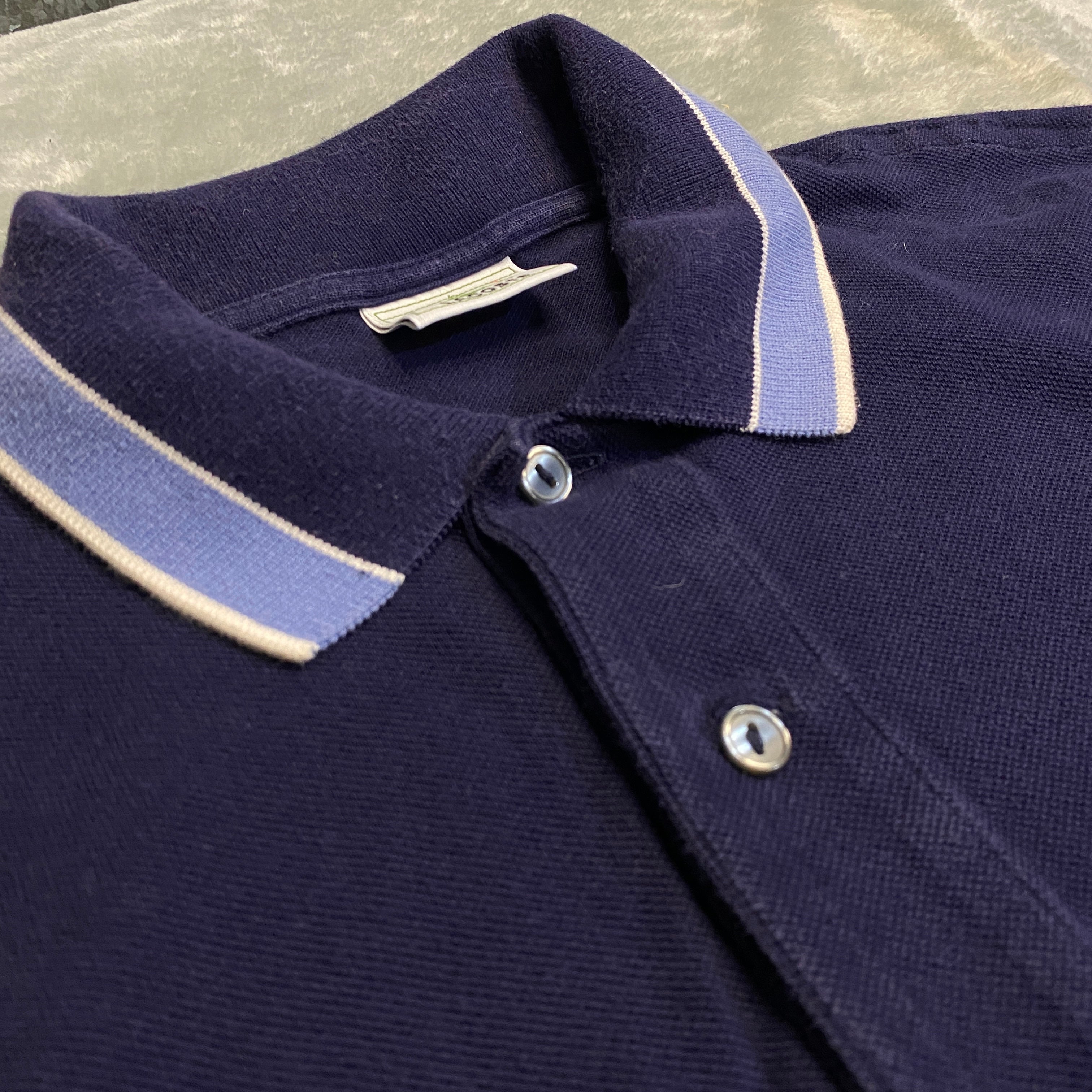 POLO LACOSTE AZUL MARINO TALLA M